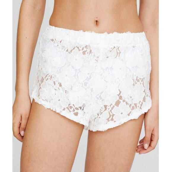 Nasty Gal Lace Textured Runner Short, NWT, Size 10 - Picture 1 of 3